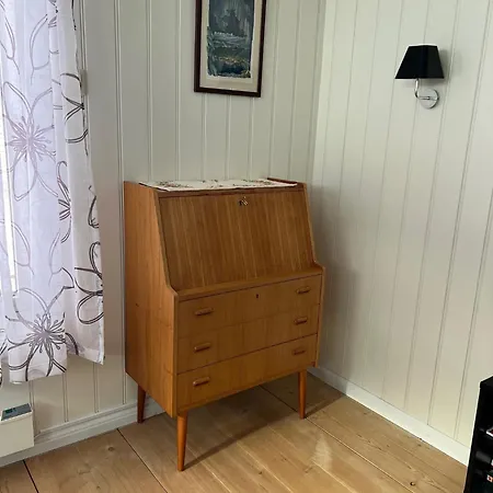 2-roms I Med Parkering Og Naert Sentrum Apartment Tromso