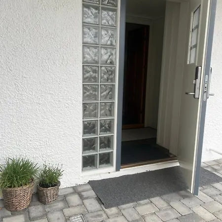 Apartment Cocy Sentral With Free Parking 42 Sqm Tromso